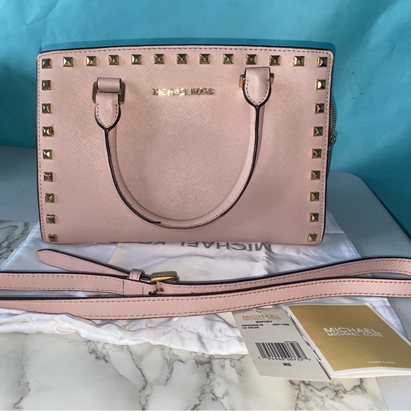 Michael Kors Handbag - Picture 4 of 9